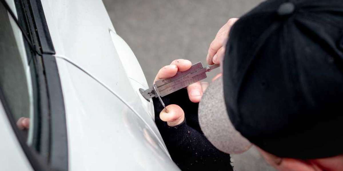 Car Locksmith Near Me: Reliable Auto Lockout Solutions 24/7