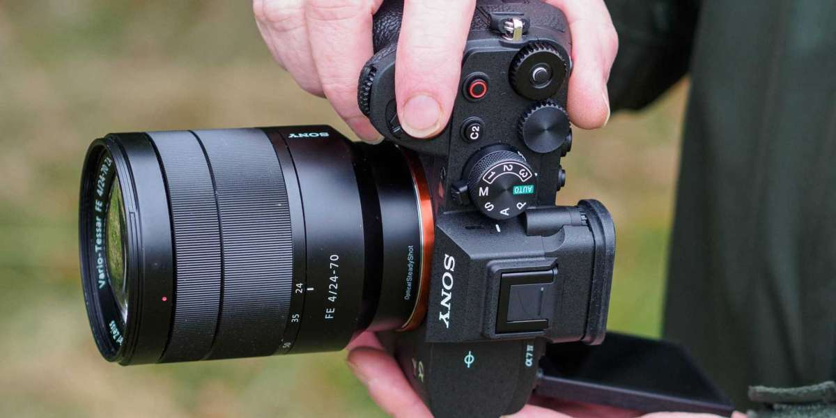 Résolution des problèmes d’autofocus et de mise à jour du firmware sur la Sony A7 IV : mon expérience personnelle